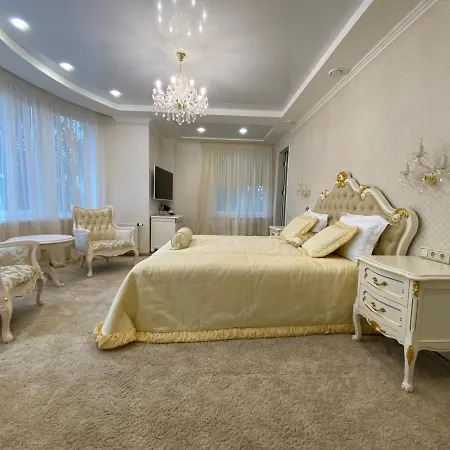 Sofievsky Posad 3*
