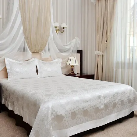 Sofievsky Posad 3*